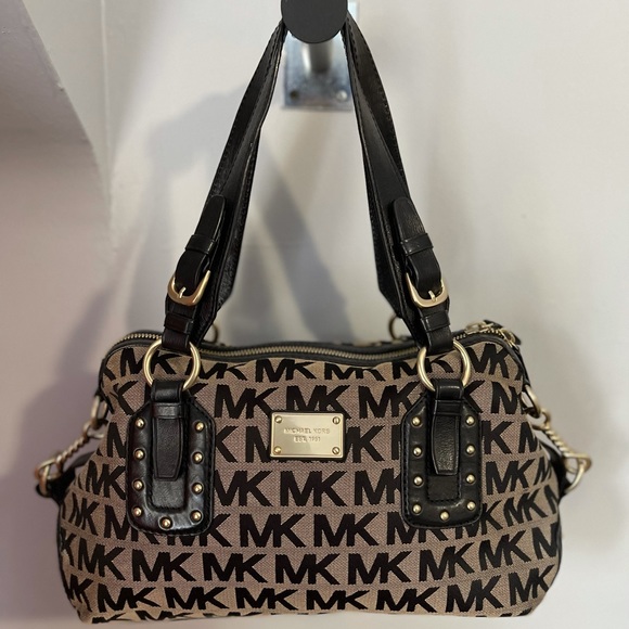 Michael Kors Handbag - Picture 1 of 10